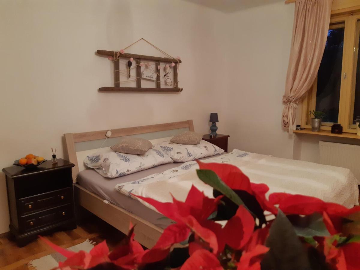 Axtburg Apartments Berbaltavar Екстер'єр фото