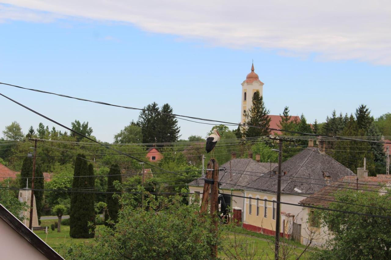 Axtburg Apartments Berbaltavar Екстер'єр фото