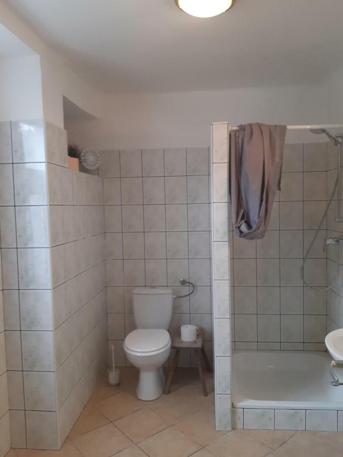 Axtburg Apartments Berbaltavar Екстер'єр фото